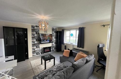 Vange House | Discover WindyS Basildon Smart Home: Rated 9.1/10