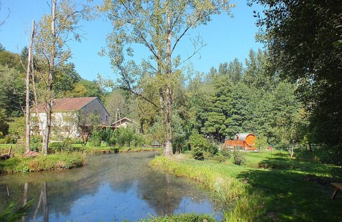 Rasey Cabin | Discover Wine Caravan in Vôge Valley: Guest Rated 9/10