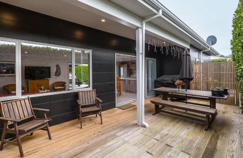 Martinborough House | Wine Country Bach