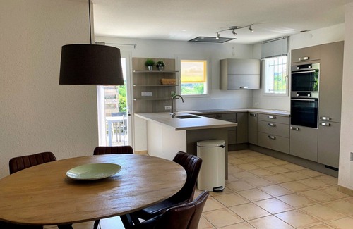 Felines-Minervois Villa | Idyllic Villa in Félines-Minervois with Pool & Ocean View