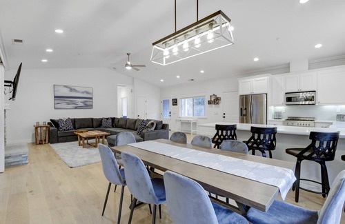 Forestville House | Idyllic Wine Country Retreat with Spa and Family Amenities