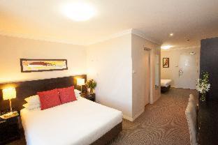 Cessnock Hotel | Discover Wine Country Motor Inn: Family-Friendly Retreat