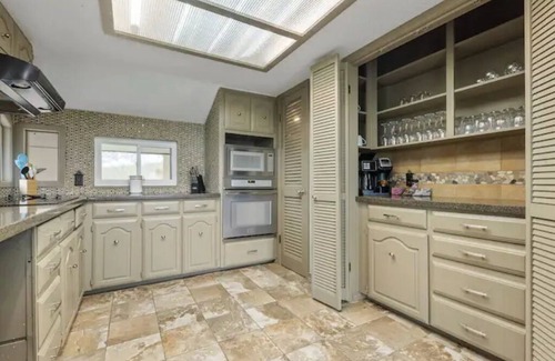 Spicewood House | Relax at Wine Country Retreat with Beautiful Lake Views