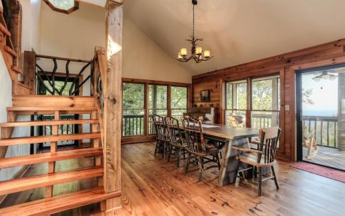 Big Canoe House | Relax at Wine Down Cottage: Mountain Views & Cozy Fireside