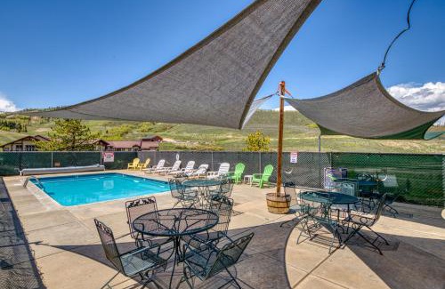 Silvercreek Hotel | Relax and Unwind at Wine Down in Granby with Pool Access