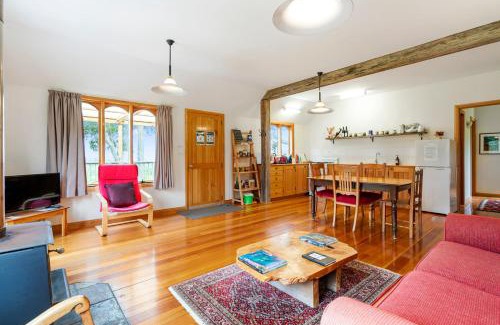 Kettering Bed & Breakfast | Top-Rated Herons Rise Vineyard Accommodation for Families