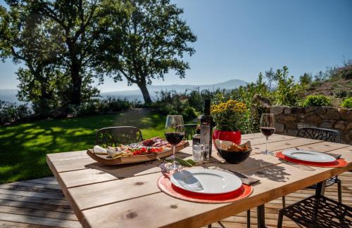 San Quirico d'Orcia Apartment | Elegant Wine Loft: Your Perfect Getaway Awaits