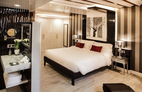 Haro Apartment | Experience Wine & Soul Suites: Top-Rated 4-Star Getaway