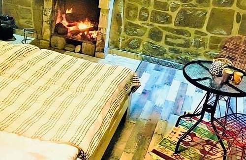 Ambrolauri Hotel | Discover Wine Space: Family-Friendly with Delightful Dining