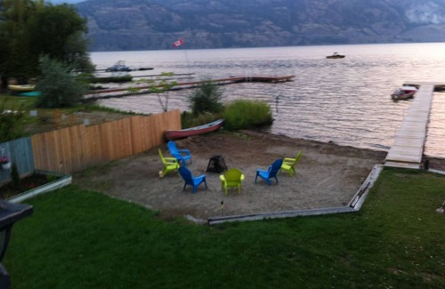 Okanagan-Similkameen House | Family-Friendly Beach Retreat with Pet Amenities & Ocean Views