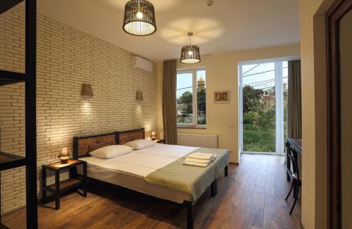 Avlabari Hotel | Guest Rated Wine House Old Qvevri with Breakfast Included