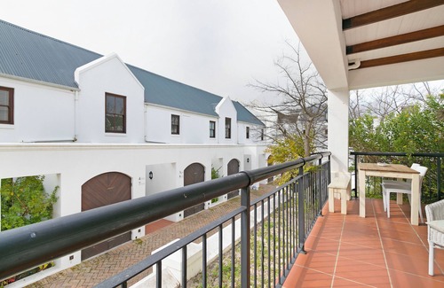 Stellenbosch Villa | Winelands Golf Lodges 10