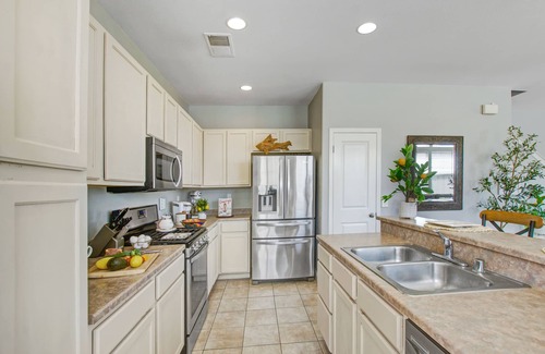 Santa Rosa House | Experience Winemaker's Retreat: 9.8 Rated in Russian River