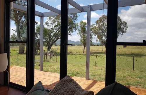 Buckaroo Apartment | Scenic Studio Retreat with Breakfast Near Wineries