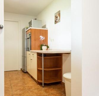 Bostanj House | Relaxing Wineyard Getaway House with Hot Tub & Pet Friendly