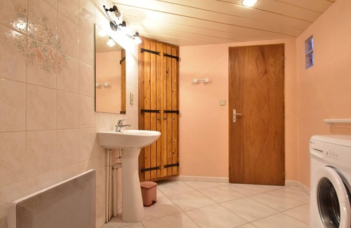 Saulxures-sur-Moselotte House | wing of a farm, in the centre of the Ballon des Vosges