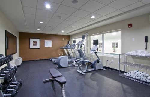 Fort Saskatchewan Hotel | Comfortable Stay at Holiday Inn Express Fort Saskatchewan