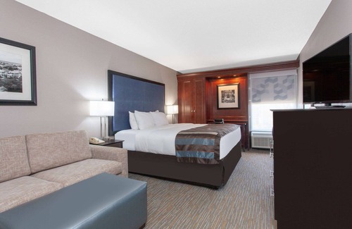 North Charleston Hotel | Comfortable Stays at Wingate by Wyndham Charleston Coliseum
