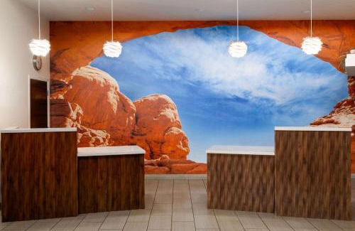 Cedar City Hotel | Pet-Friendly Comfort at Wingate by Wyndham Cedar City