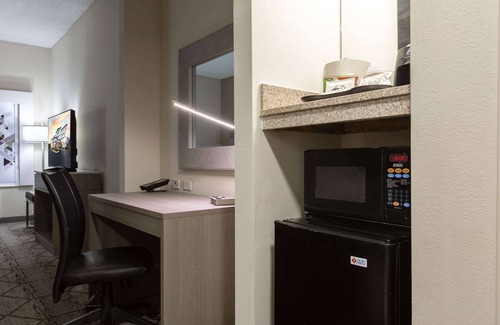 Concord Hotel | Discover Wingate by Wyndham Charlotte Speedway - Family-Friendly!