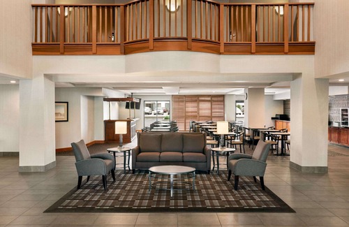 Blue Ash Hotel | Comfortable Stay at Wingate by Wyndham - Blue Ash, Ohio