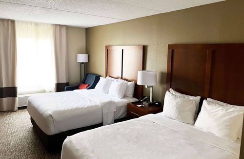 Clearfield Hotel | Discover Wingate by Wyndham Clearfield: Family-Friendly Retreat