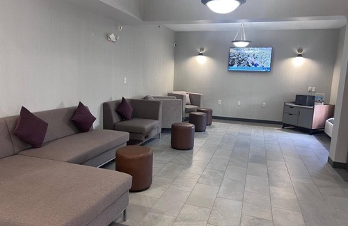 Clearfield Hotel | Discover Wingate by Wyndham Clearfield: Family-Friendly Retreat