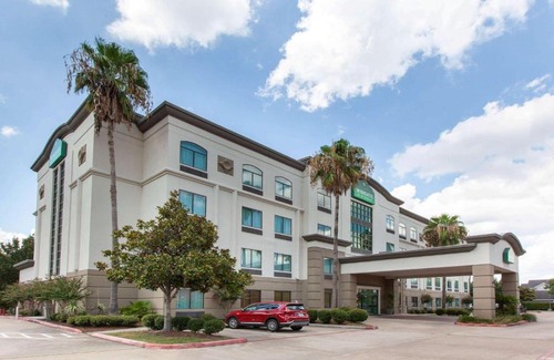 Willowbrook Hotel | Discover Wingate By Wyndham Houston / Willowbrook Oasis