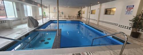 Willowbrook Hotel | Discover Wingate By Wyndham Houston / Willowbrook Oasis