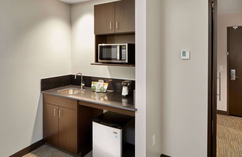 Hurricane Hotel | Eco-Friendly Wingate by Wyndham Hurricane WV - 9.6 Rated Stay