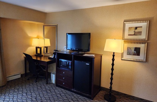 Kittanning Hotel | Highly Rated Wingate by Wyndham Kittanning with Breakfast