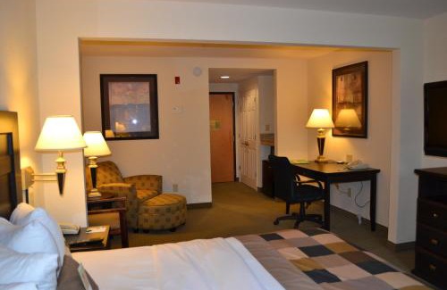 LaGrange Hotel | Comfort and Ocean Views at Wingate by Wyndham LaGrange