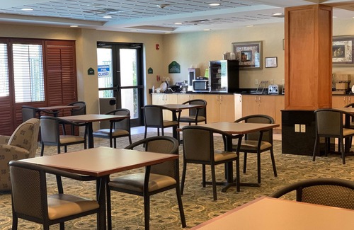LaGrange Hotel | Discover Wingate by Wyndham Lagrange: Family-Friendly Retreat