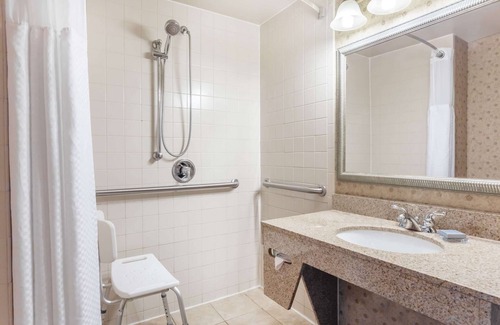 LaGrange Hotel | Discover Wingate by Wyndham Lagrange: Family-Friendly Retreat