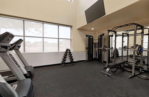 Downtown Hotel | Enjoy Comfort at Wingate by Wyndham Lethbridge Hotel