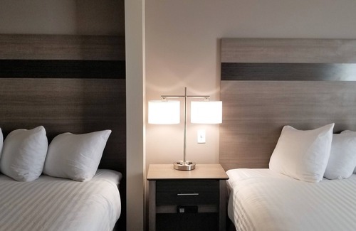 Lima Hotel | Comfortable Stay at Wingate by Wyndham Lima Downtown