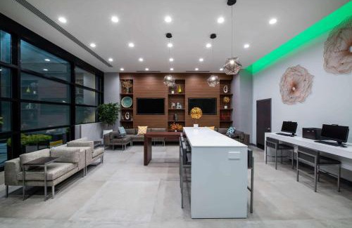 Queens Hotel | Guest Rated: Wingate by Wyndham Long Island City Awaits