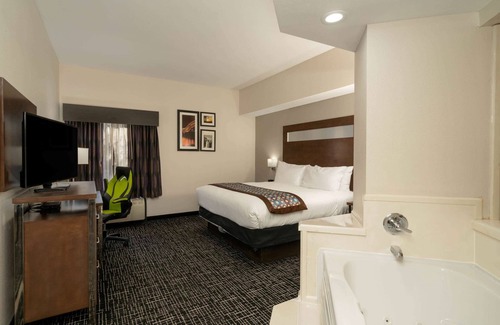 Ellendale Hotel | Comfortable Stay at Wingate by Wyndham Memphis East