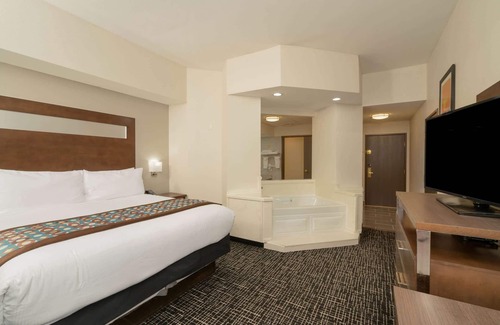 Ellendale Hotel | Comfortable Stay at Wingate by Wyndham Memphis East