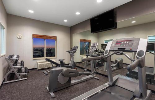 Moses Lake Hotel | Guest Rated 8.8: Wingate by Wyndham Moses Lake Retreat