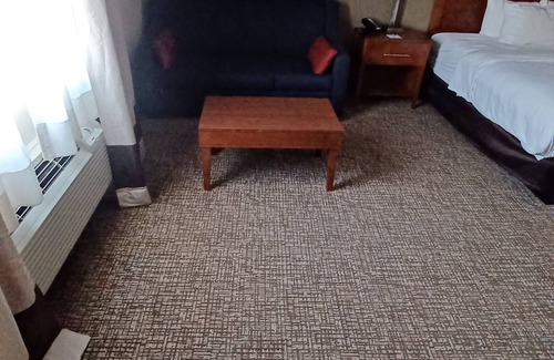 New Stanton Hotel | Welcoming Wingate by Wyndham Pittsburgh/New Stanton Hotel
