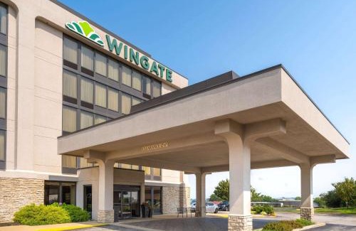 Airport Township Hotel | Discover Wingate by Wyndham St Louis Airport - Rated 8.7/10