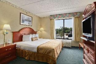 Norma Hotel | Cozy Wingate by Wyndham Vineland with Oceanfront Views