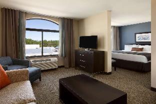 Slidell Hotel | Relaxing Getaway at Wingate Slidell New Orleans Hotel