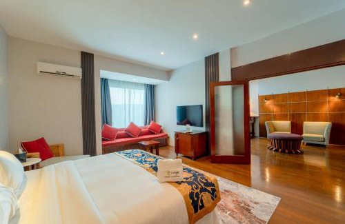 Kuala Teriang Hotel | Discover Wings by Croske Resort: Family-Friendly Retreat