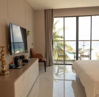 Kamadhoo House | Wings by Hawks