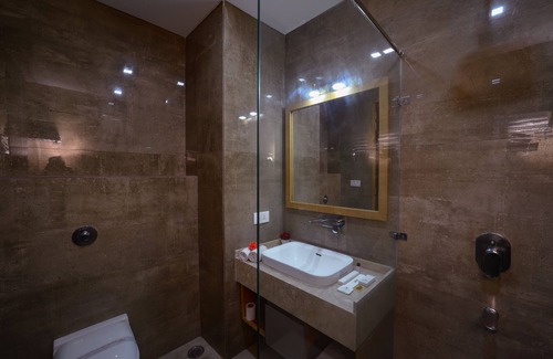 Barsana Hotel | Top-Rated Wingston TreeHouse Hotel with Family-Friendly Amenities