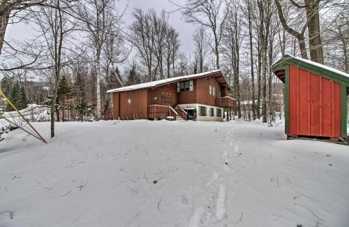 Stratton Mountain House | Cozy Winhall Home with Sauna Near Stratton Mountain