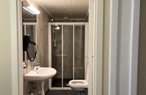 Aurland Cabin | Cozy Winjum Cabin Aurland with Hot Tub & Fireplace