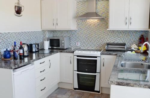 Port William House | Experience Comfort at Winloma - A Family-Friendly Retreat